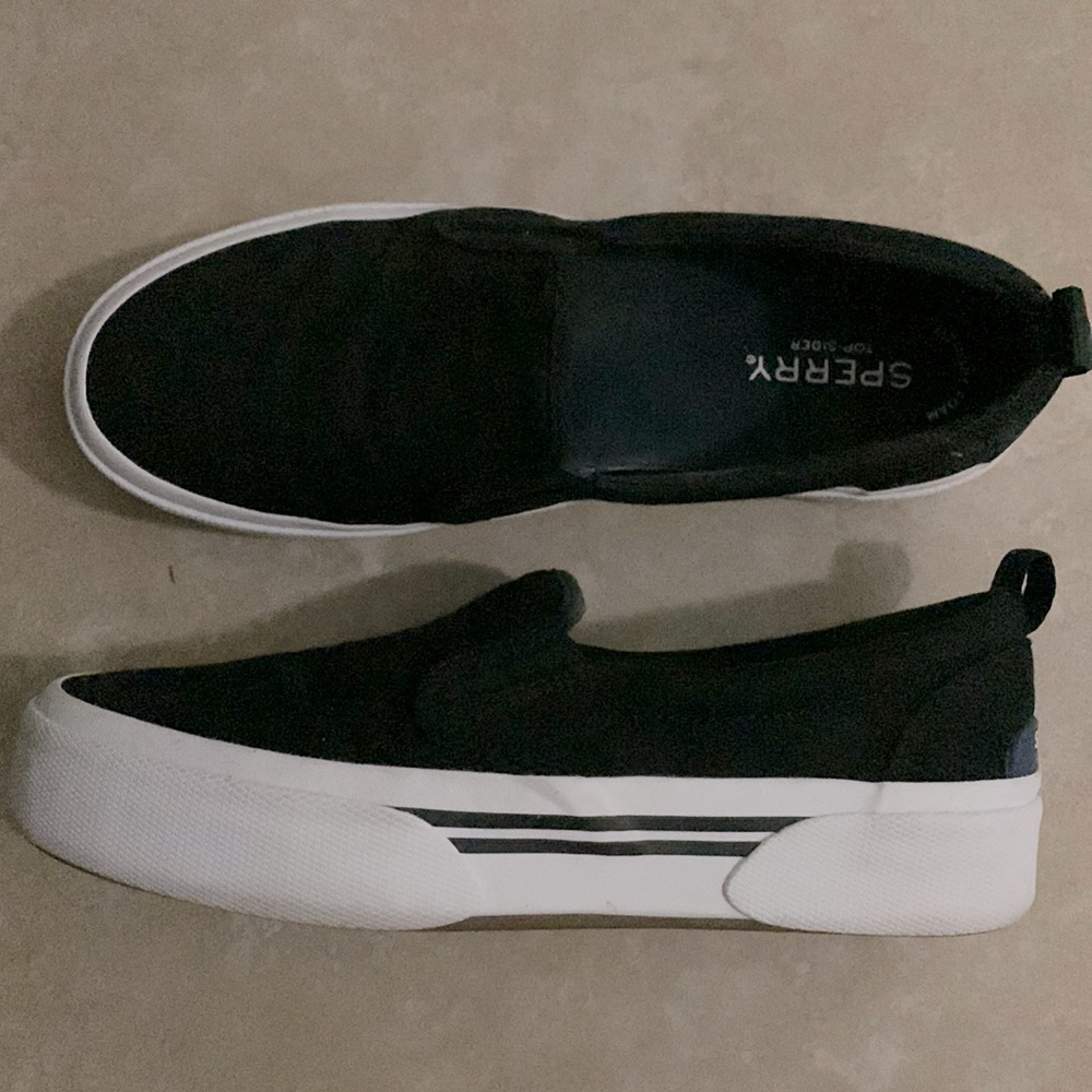 Sperry top sliders